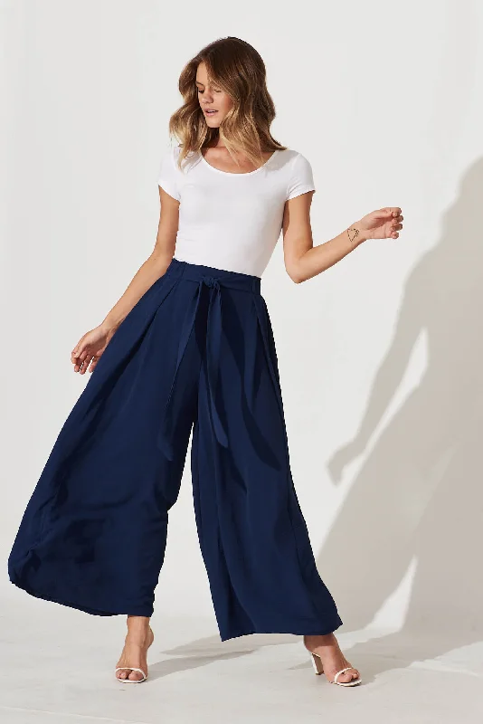 Page Pants In Navy